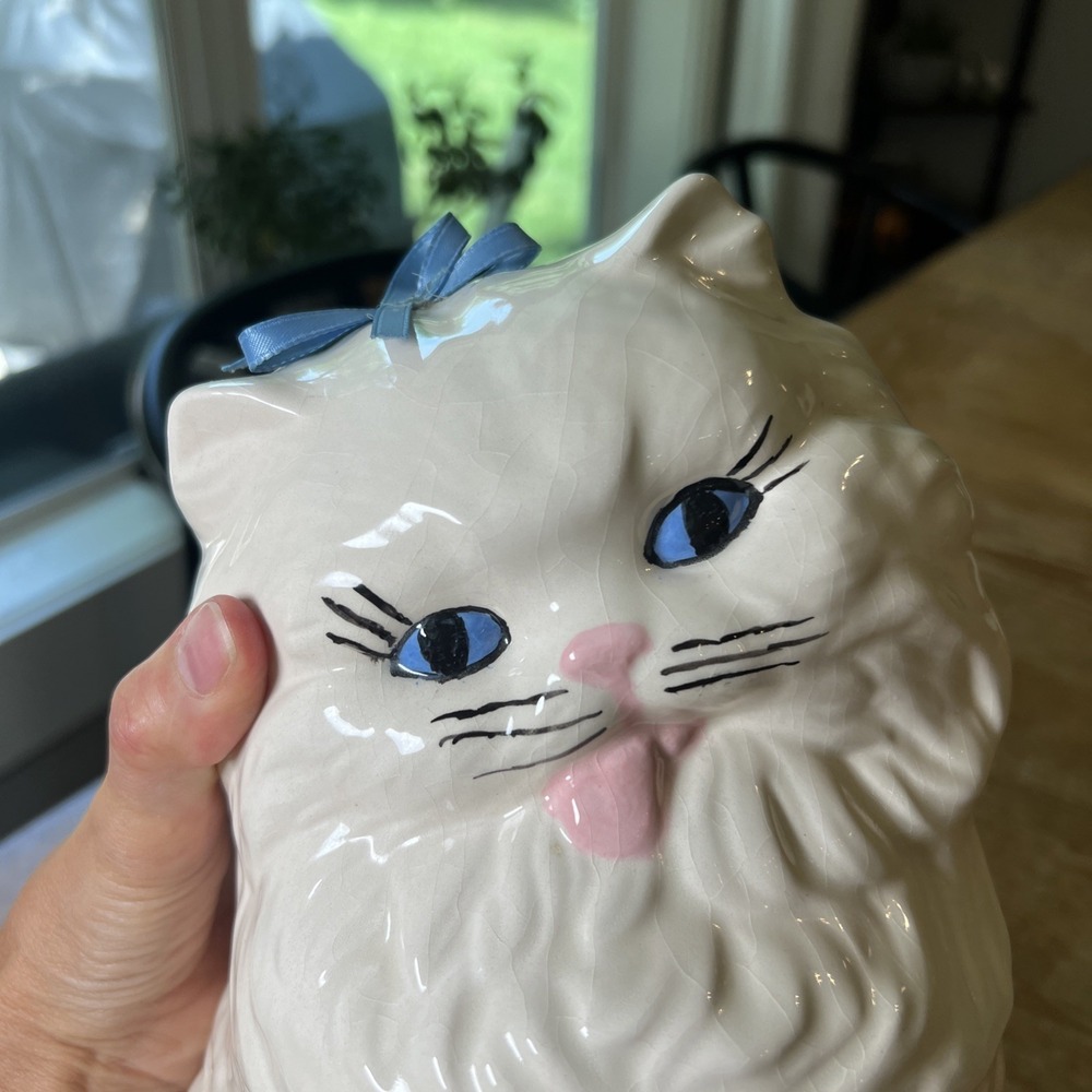 Vintage White Ceramic Persian Cat Figurine Blue Eyes Pink Tongue 10 Inch Statue - Picture 8 of 8